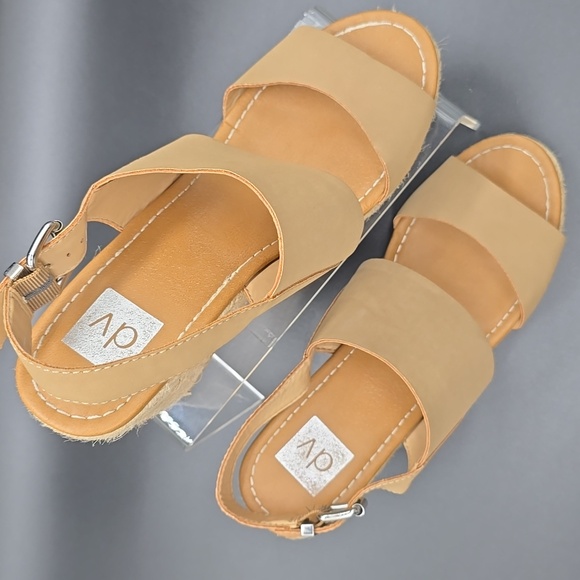 DV | Target Branded| Tan | Espadrille |Wedge Sandals | Size 10M - Picture 2 of 8
